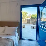 Crown Luxurious Residences, * קיתנוס