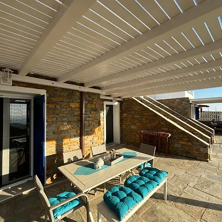 Вилла Crown Luxurious Residences, Китнос