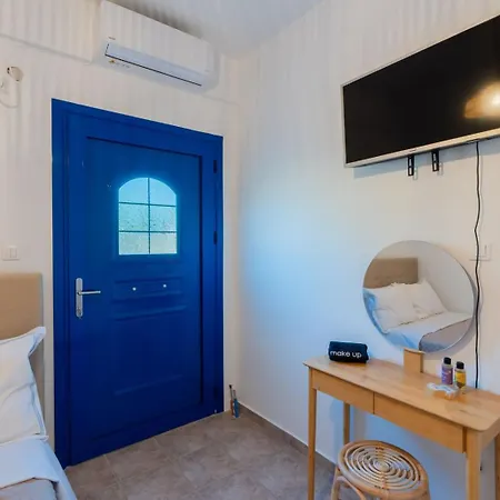 Crown Luxurious Residences, *