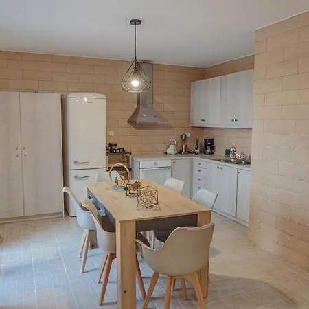 Crown Luxurious Residences,