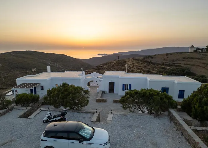 Crown Luxurious Residences, Villa Kythnos