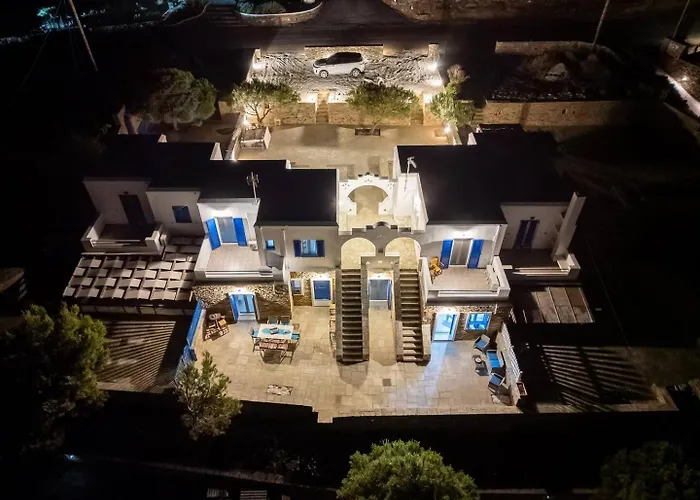 Crown Luxurious Residences, Kythnos