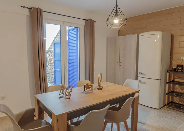 Crown Luxurious Residences, * Kythnos