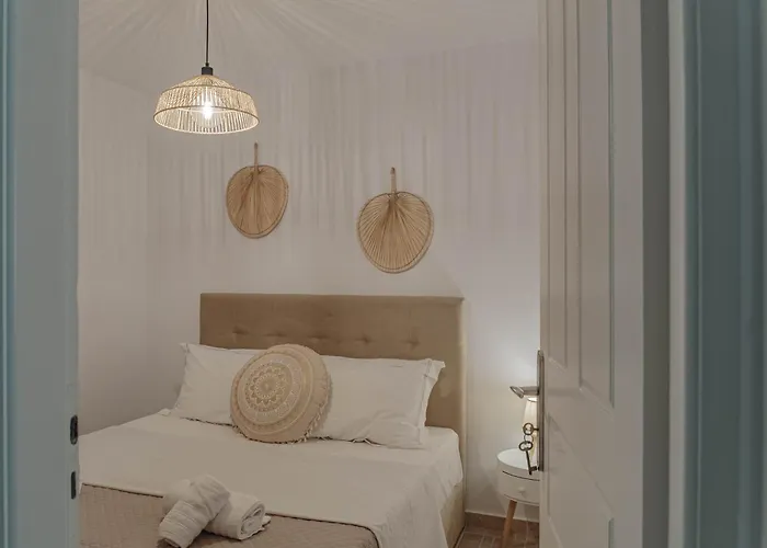 Crown Luxurious Residences, * Kythnos