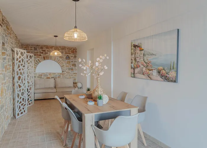 Villa Crown Luxurious Residences,